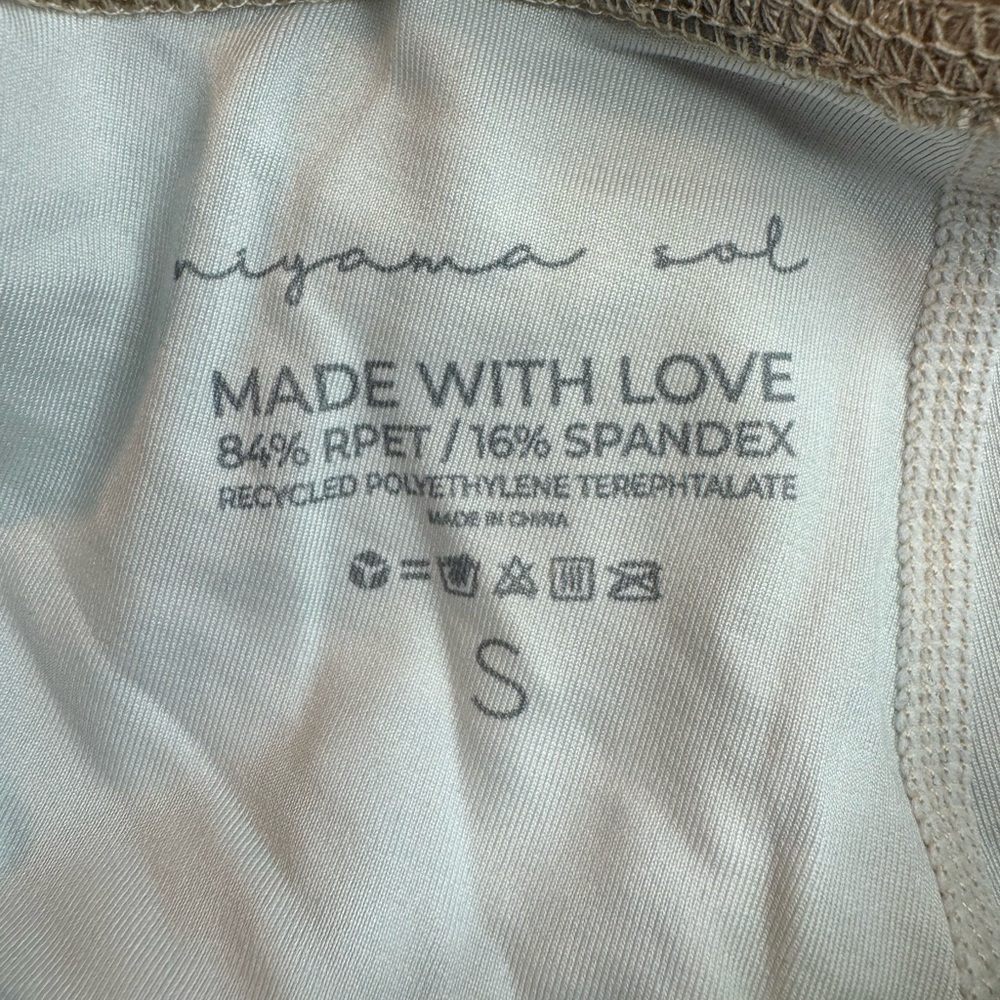 NWT Niyama Sol Tanzania Barefoot Legging Size Small - Picture 9 of 14